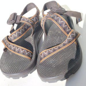 Chaco z/1 unaweep men size 7/women size 8.5 brown/tan